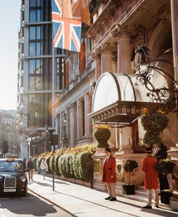 Knightsbridge Gate