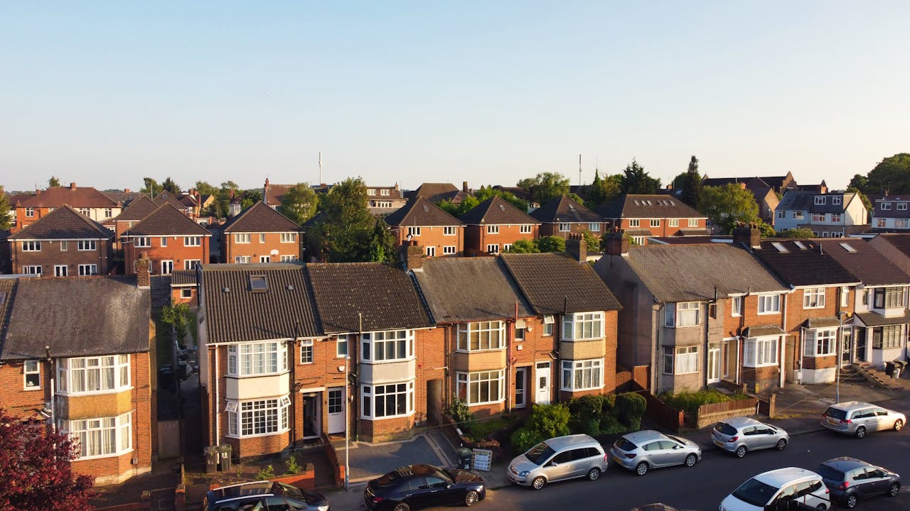 英國住宅俯視,英國置業出租,信賴 IREIS Properties 海瑞萬仕